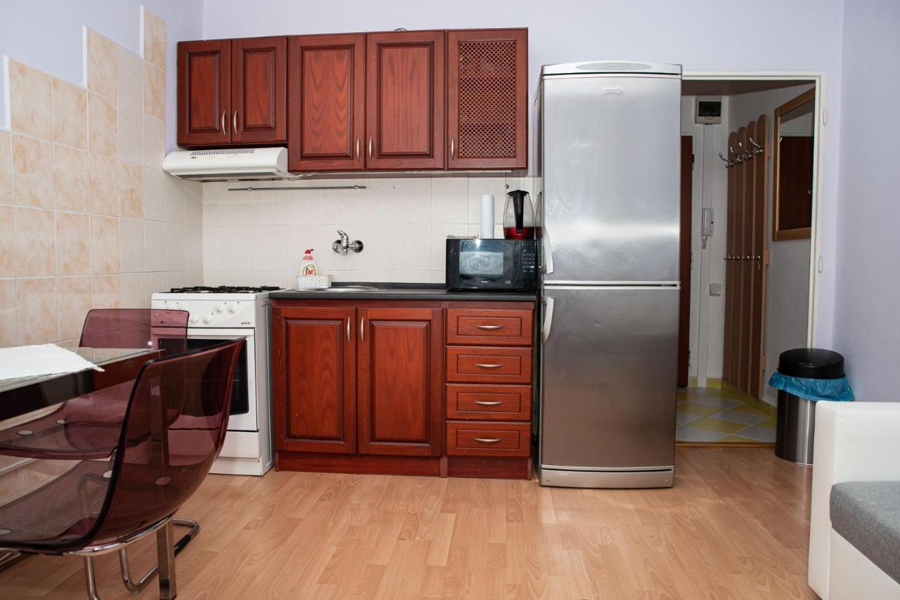 Lovely One Bedroom Apartment Nove Zamky Exterior photo