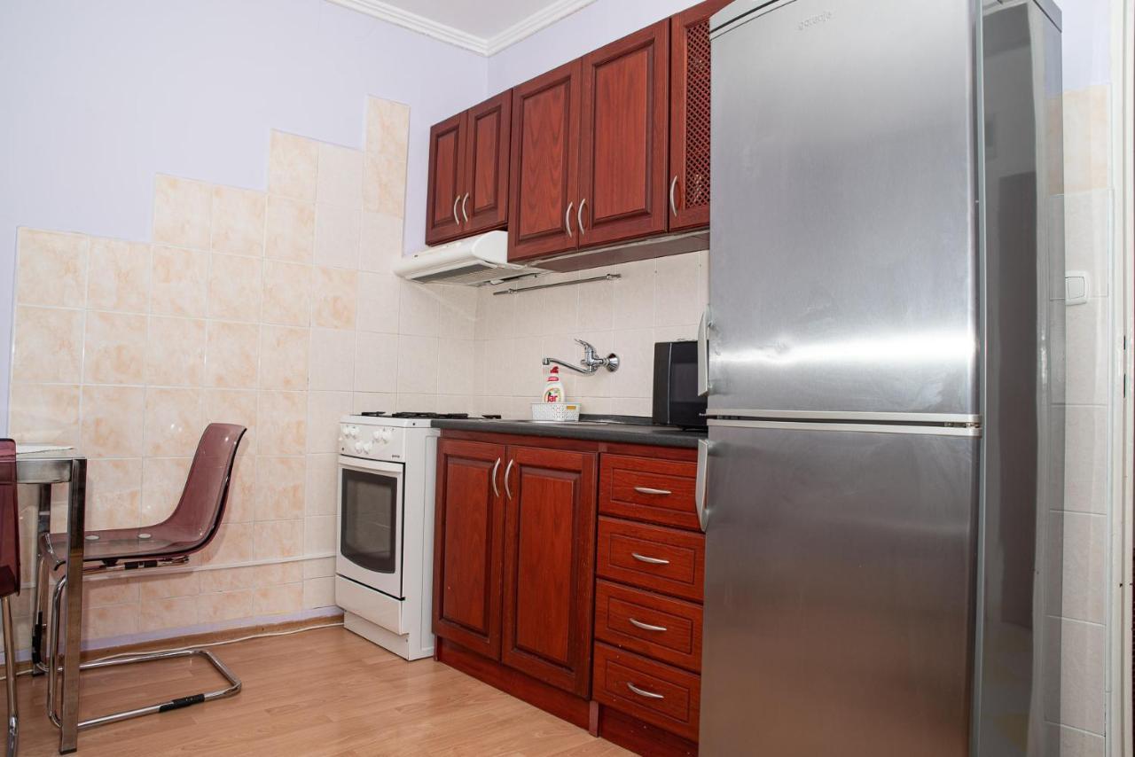 Lovely One Bedroom Apartment Nove Zamky Exterior photo