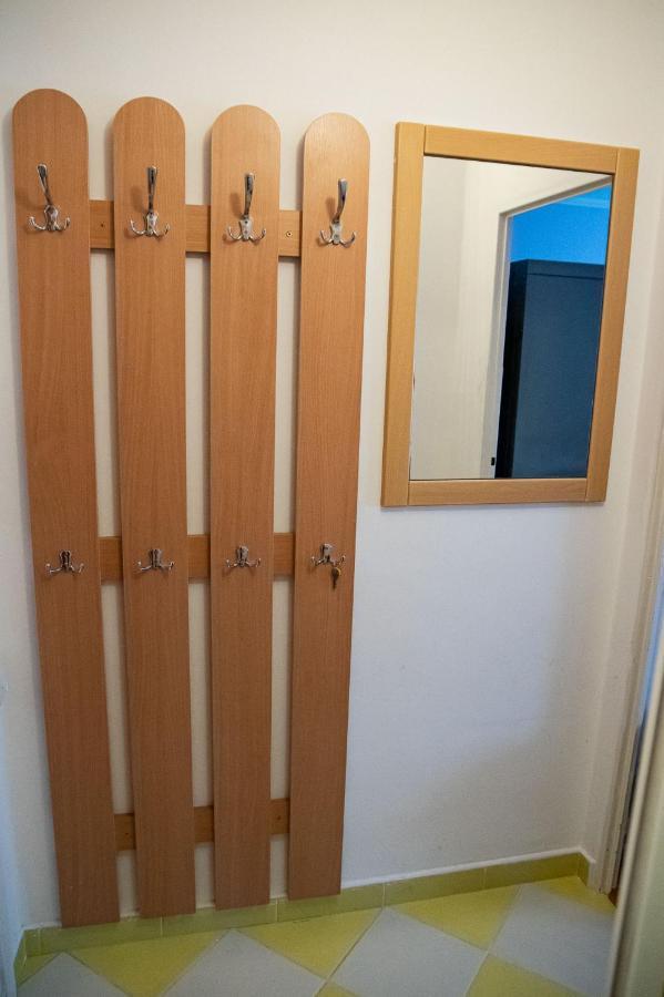 Lovely One Bedroom Apartment Nove Zamky Exterior photo